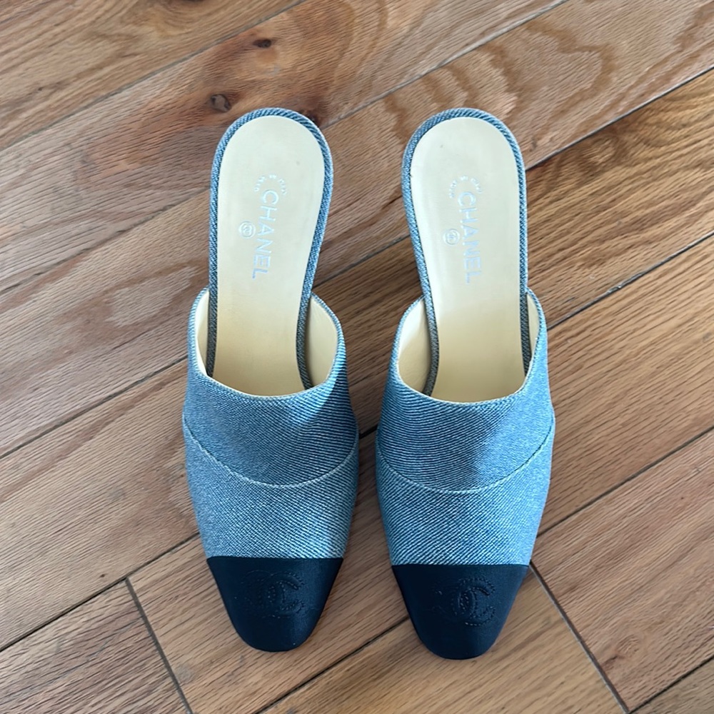 💯 Authentic chanel denim mules 36.5